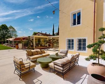 Country House Villa Russiz - Capriva del Friuli - Binnenhof