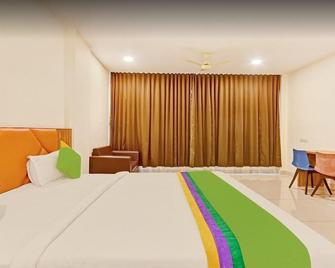 Hotel Fun Regency - Dasāda - Bedroom
