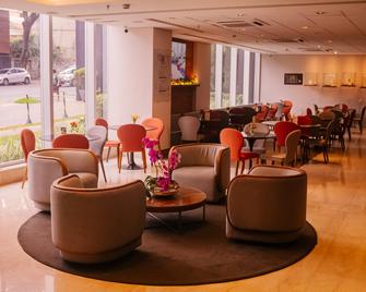 Holiday Inn Belo Horizonte Savassi By IHG - בלו הוריזונטה - טרקלין