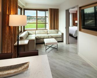 Sheraton Redding Hotel at the Sundial Bridge - Redding - Salon