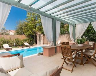 Villa Il Rifugio, villa with private pool - Marina Di Pietrasanta - Pool