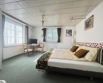Seehotel Schwert - Gersau - Спальня