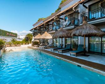 Caribbean Paradise Hotel Boutique & Spa by Paradise Hotels - 5th Av Playa del Carmen - Playa del Carmen - Pool