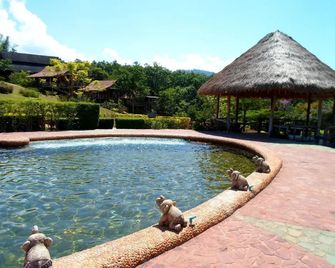 The Cliff & River Jungle Resort - Phanom