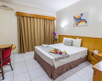 Nacional Inn Araçatuba - Araçatuba - Quarto