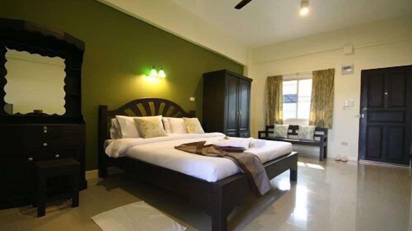 Ploen Pattaya Residence