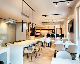 B&B Hotel Rostock City-West - Rostock - Restaurant