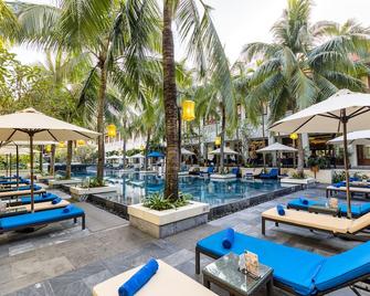 Almanity Hoi An Resort & Spa - הוי אן - בריכה