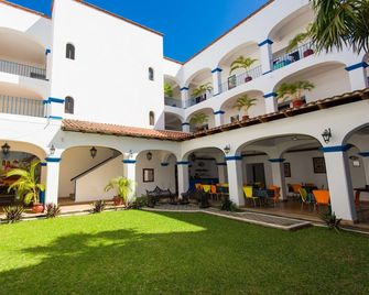 Azul Sirena - Santa Maria Huatulco - Building
