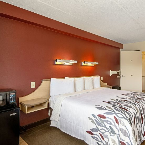 Red Roof Inn Canton image 1
