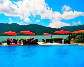 Seehotel Schlierseer Hof - Schliersee - Piscine