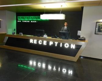 Batumi Royal Apartments - Batumi - Front desk