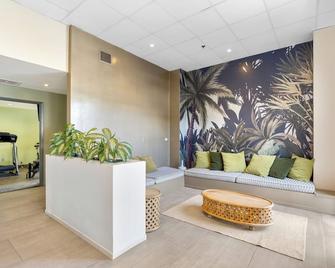 Uptown Inn By Vantaggio Suites - San Diego - Lobby