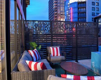 Cameo Hotel and Suites - Halifax - Balcony