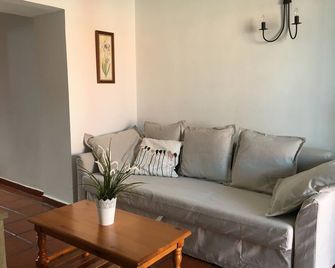 Casas LaTorre, Casa A. Ideal to rest and tour the island of El Hierro - Valverde - Living room