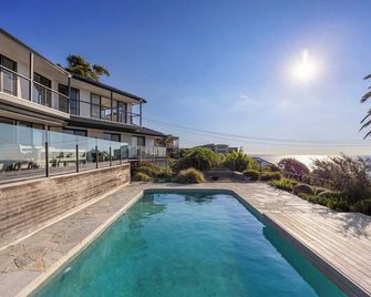 Villa Luminosa in Mount Martha - Mount Martha - Pool