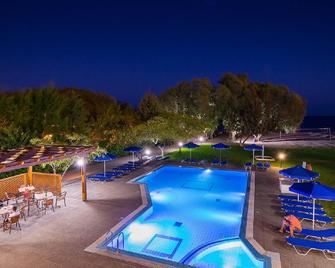 Stafilia Beach Hotel - Lardos - Piscina