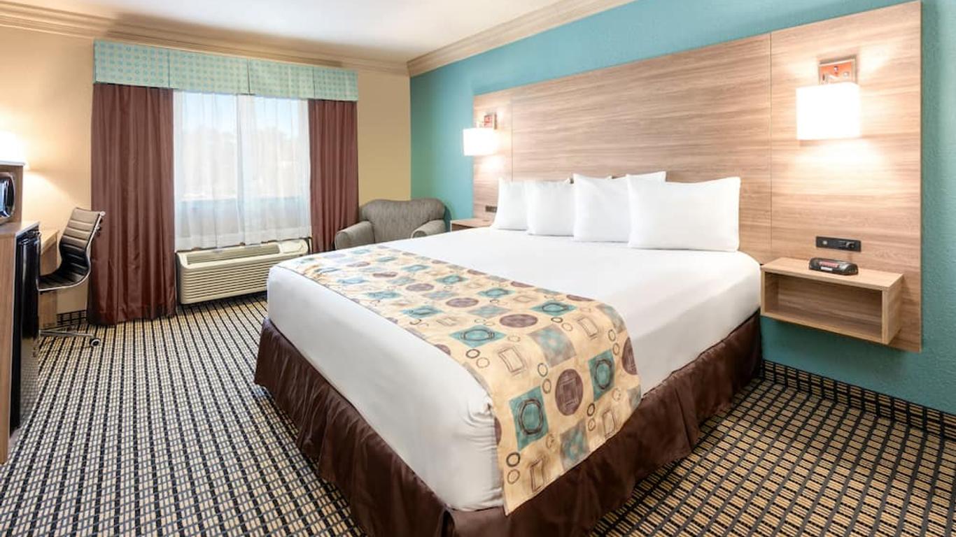 Ramada by Wyndham Houston Intercontinental Airport South