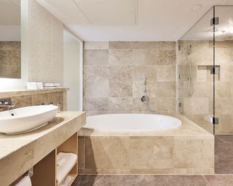 Genting Hotel - Solihull - Baño