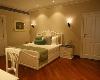 Sun-n-Sand Suites, Shirdi - Shirdi - Habitación