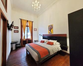 Maki Hostels & Suites Valparaiso - ולפאראיסו
