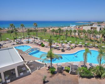 Nelia Sea Breeze Hotel - איה נאפה - בריכה