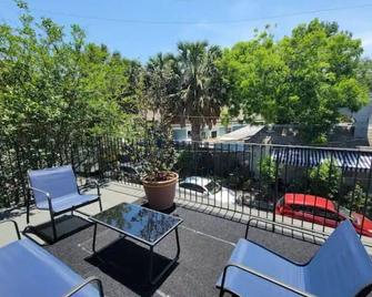 Delightful Degas - Nueva Orleans - Balcón