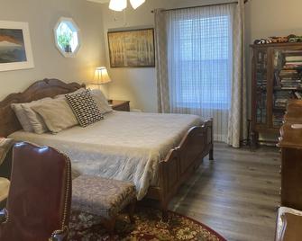 Secluded 3 bed 2 bath condo in Athens close to Five-Points - Athens - Yatak Odası