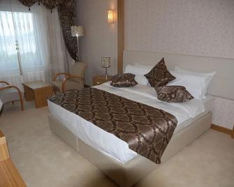 Tasar Royal Hotel - Tatvan - Bedroom