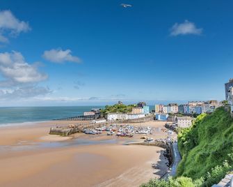 Berlin House - Tenby - Beach