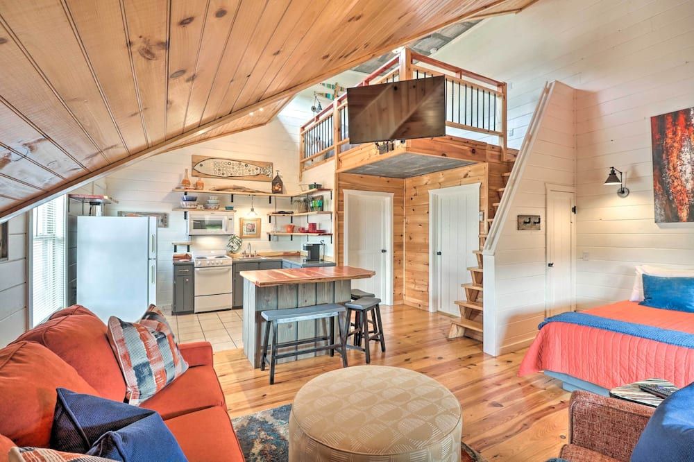 Mountain View Escape - 1 Mile to White River! - Mountain View - Sala de estar