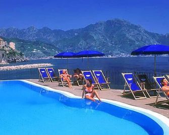 Luna Convento - Amalfi - Piscina