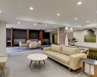 Best Western Plus Las Colinas Inn & Suites - Irving - Lounge