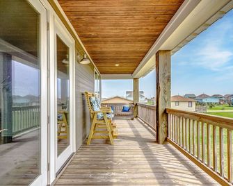 Gone Coastal for 10 | Bar, Hammock, Deck, Beach - Crystal Beach - Balcón