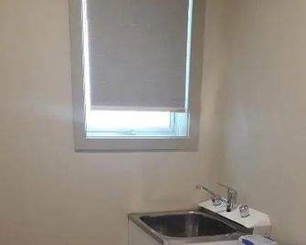 South City Accommodation Unit 2 - Invercargill - Laundry facility