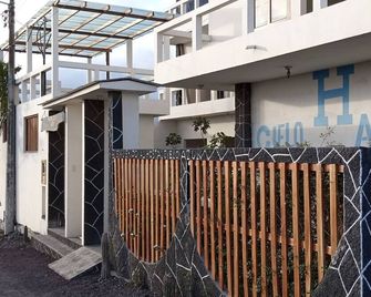 Hostal cielo azul - Puerto Villamil