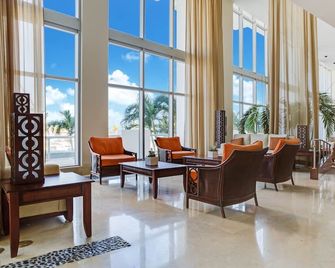Private Ocean Condos at Marenas Beach - Sunny Isles Beach - Lobby