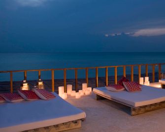 Na Balam Hotel - Isla Mujeres - Gebäude