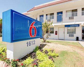 Motel 6-Tempe, Az - Scottsdale South - Tempe - Rakennus