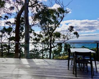 The Lookout House at Pirates Bay - Eaglehawk Neck - Balcony