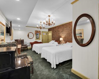 Lamies Inn & The Old Salt Tavern - Hampton