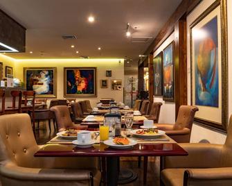 Studio Hotel Boutique - Santa Ana - Restaurant