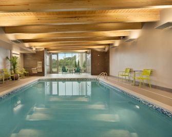 Home2 Suites by Hilton Ephrata - Ephrata - Басейн