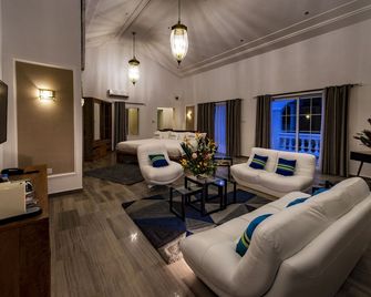 Hotel Petit Brussel - לומה - סלון