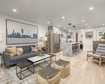 Bespoke 1 Bedroom - Private Patio & Fire Pit - Sacramento