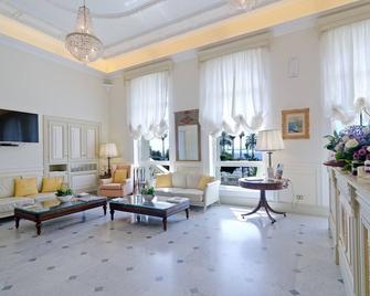 Hotel De Paris Sanremo - San Remo - Living room