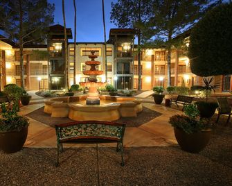 DoubleTree Suites by Hilton Tucson Airport - Tucson
