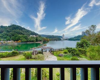 Sun Moon Lake I Love You - Yuchi Township - Balcón