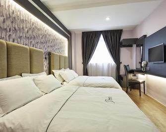 Dream Luxury Hotel - Muar - Bedroom