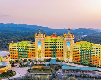 Chimelong Giraffe Castle - Qingyuan - Edificio